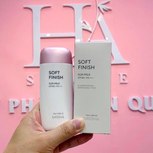 Kem Chống Nắng Missha All Around Safe Block Soft Finish Sun Milk SPF50+/PA+++ 70ml - Hình ảnh 2